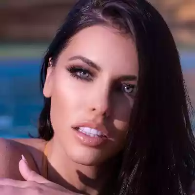 Adriana Chechik